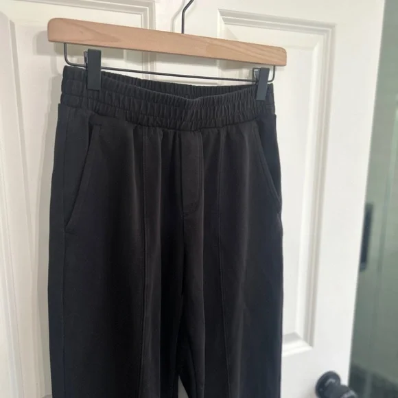 GUC Old Navy high rise wide leg dynamic fleece black pant Small Petite - Picture 3 of 12